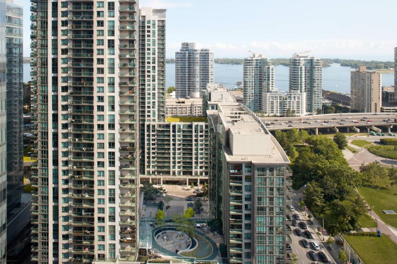 Delta Hotels By Marriott Toronto Exterior photo