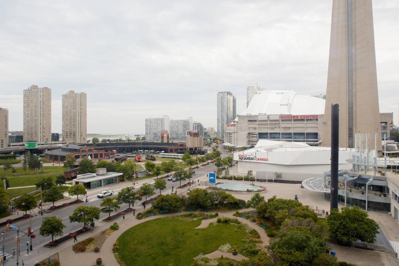 Delta Hotels By Marriott Toronto Exterior photo